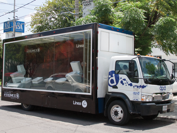 Apa Vip Plataforma Valla M�vil Mazatl�n Expo Ferretera Vitromex Linea Roja